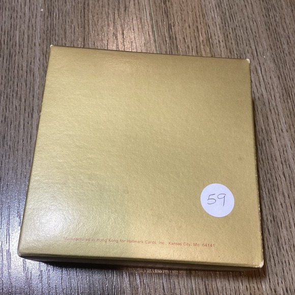 Hallmark Tree Trimmer Collection Peace 1976 Ornament Duck Red Vintage - Picture 3 of 3